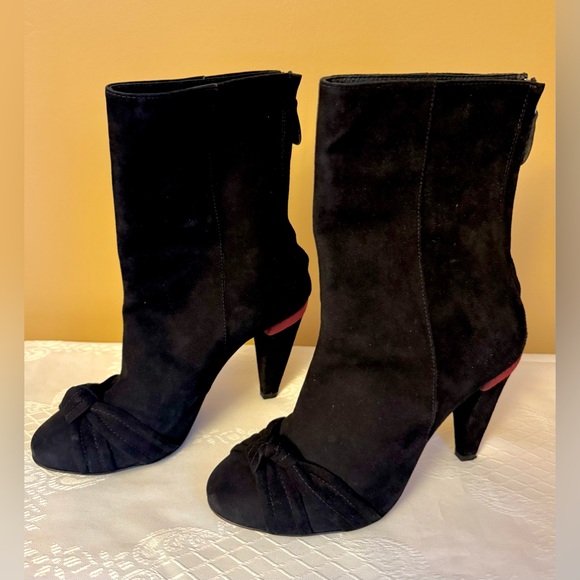 Costume National CNC Black High Heel Suede Booties - size 40, US 9.5 - Picture 7 of 17